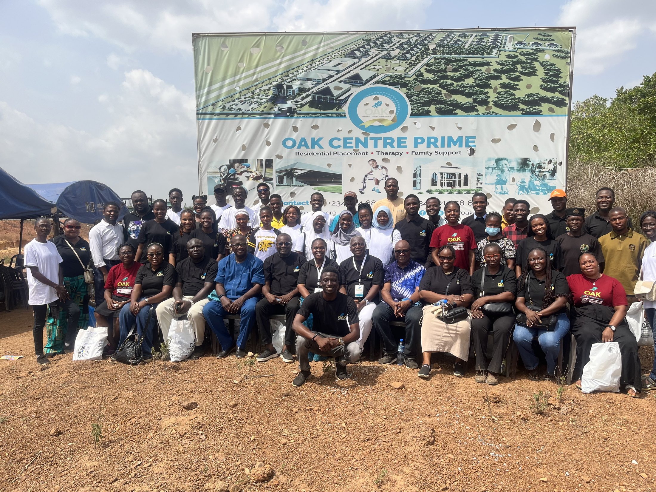 OAKonsult medical outreach volunteers, health workers and community members gathered at OAK Centre Prime in Oyo State